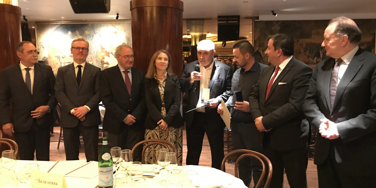 Remise de la médaille de l&rsquo;Ordre du Mérite