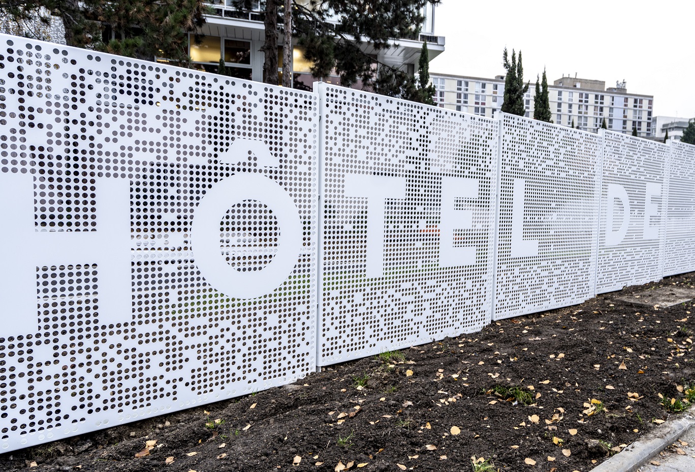 Photo_2_Hotel_De_Ville_Garges_Les_Gonesse_TBS_Credit_DR